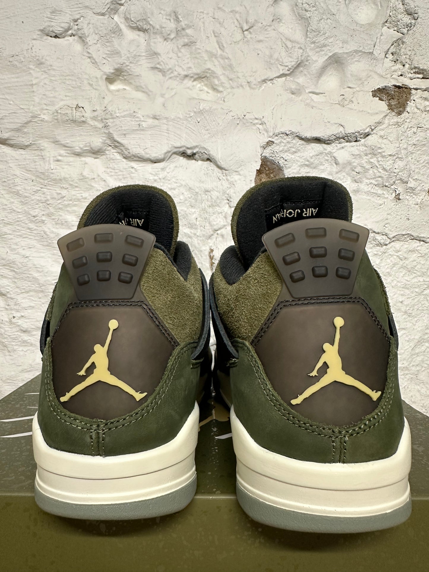 Air Jordan 4 Craft Olive Sz 10.5 DS