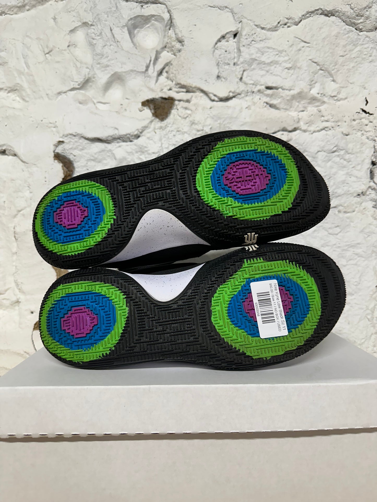 Nike Kyrie Low Black Sz 11