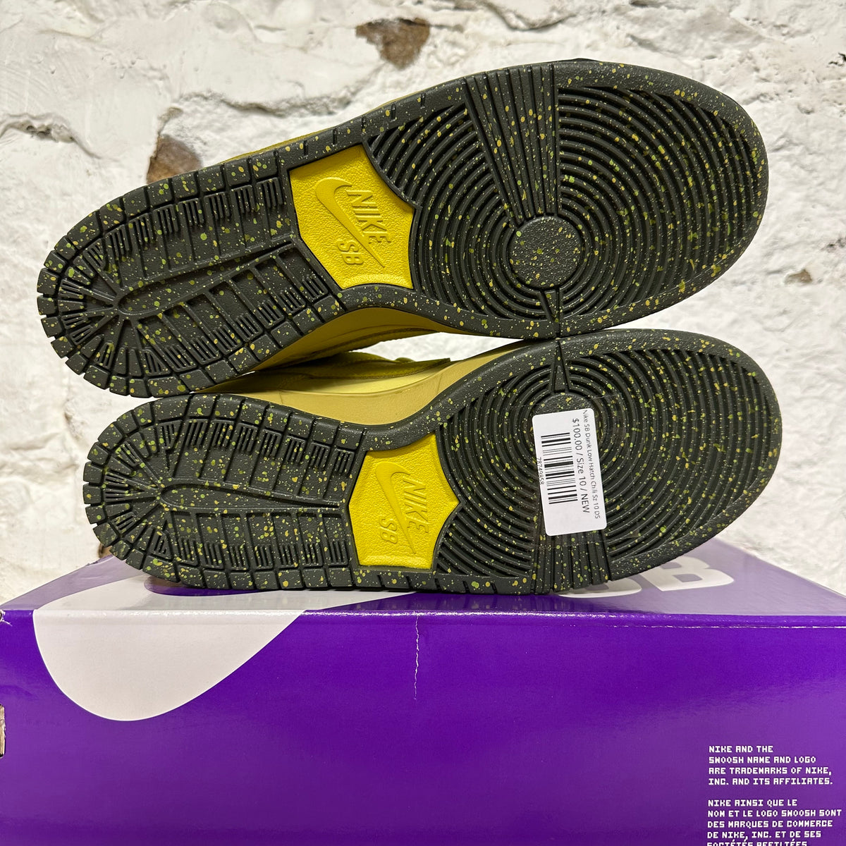 Nike SB Dunk Low Hatch Chili Sz 10 DS