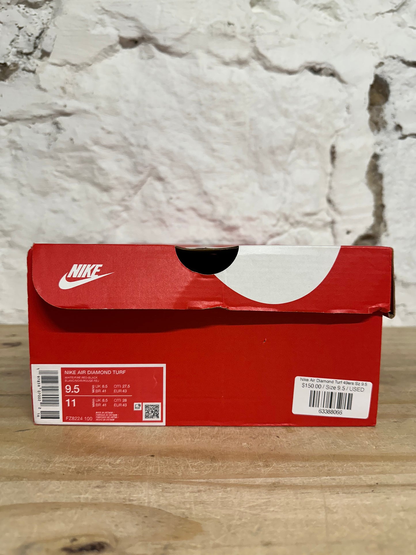 Nike Air Diamond Turf 49ers Sz 9.5