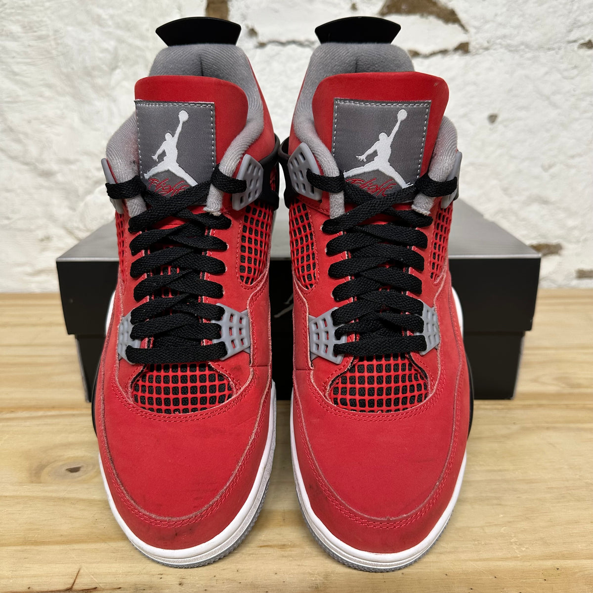 Air Jordan 4 Toro Bravo (2026) Sz 9