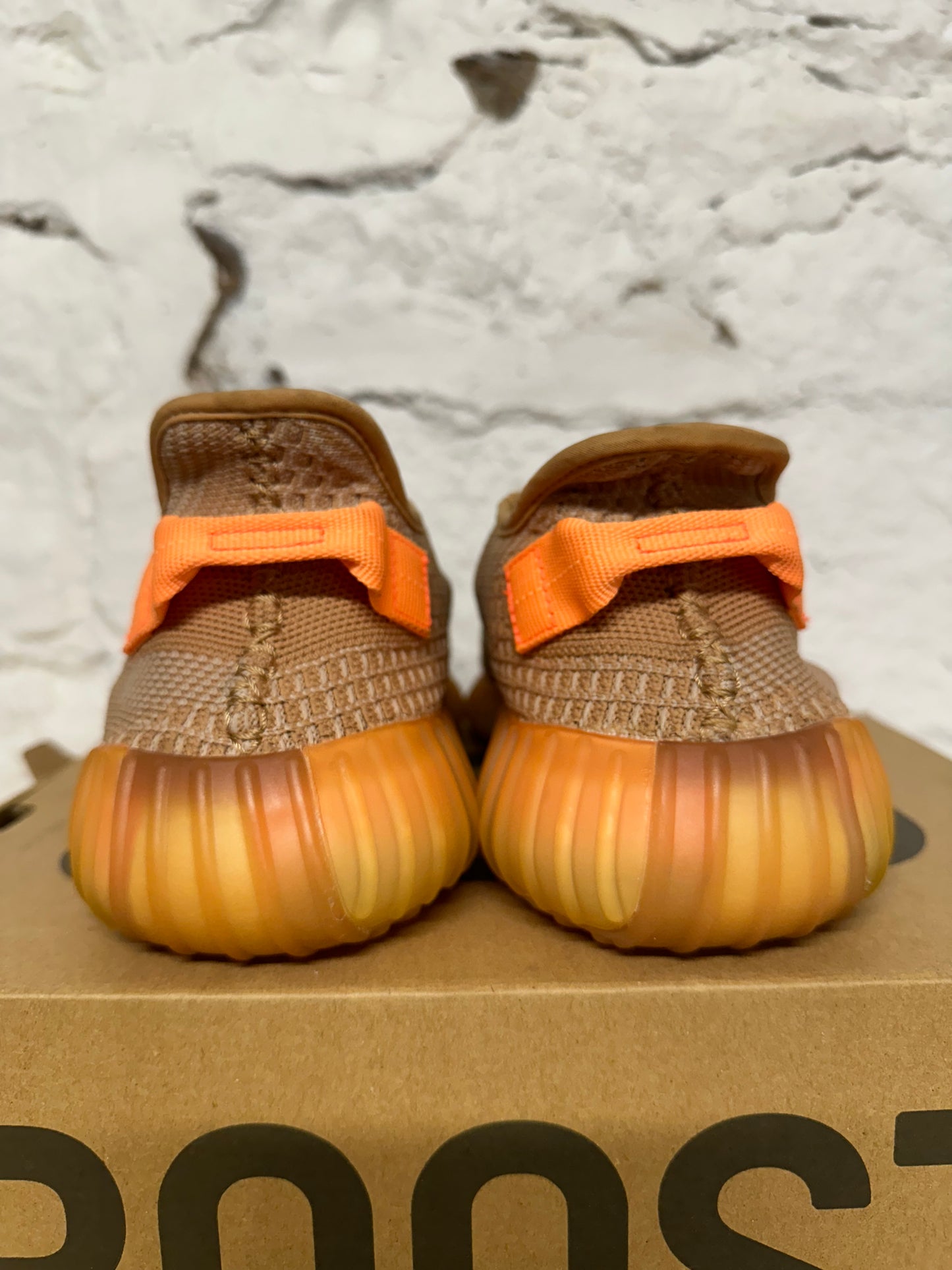 Yeezy 350 V2 Clay Sz 11