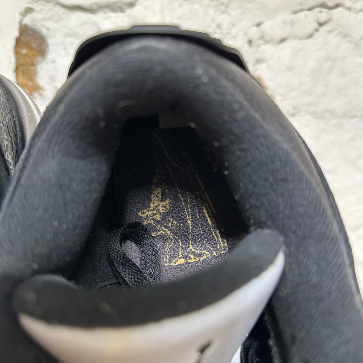 Air Jordan 3 Tinker Black Cement Gold Sz 11.5