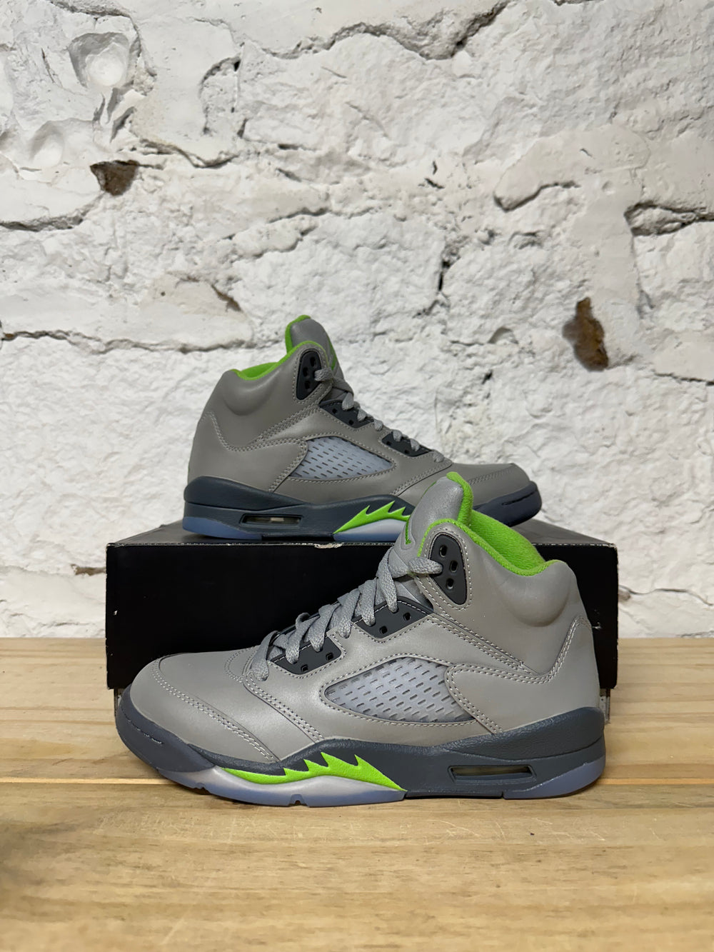 Air Jordan 5 Green Bean Sz 6Y
