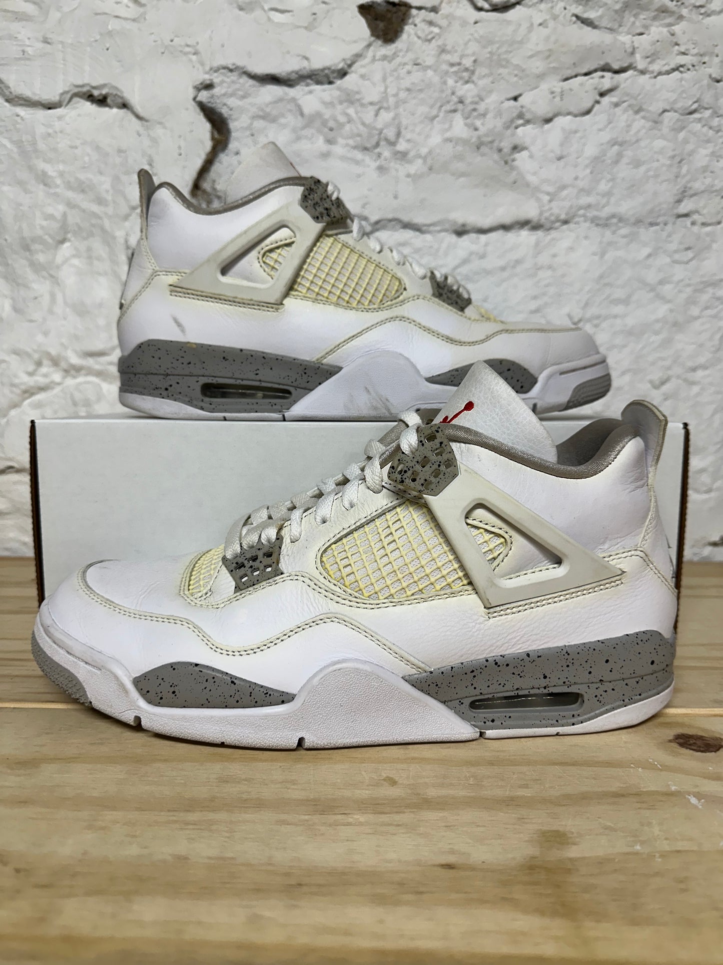 Air Jordan 4 White Oreo Sz 10.5