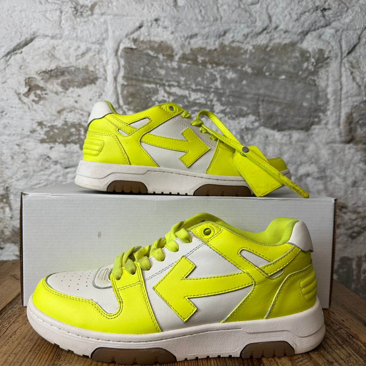 Off-White Out Of Office Yellow White Sneaker Sz 6.5 (39)