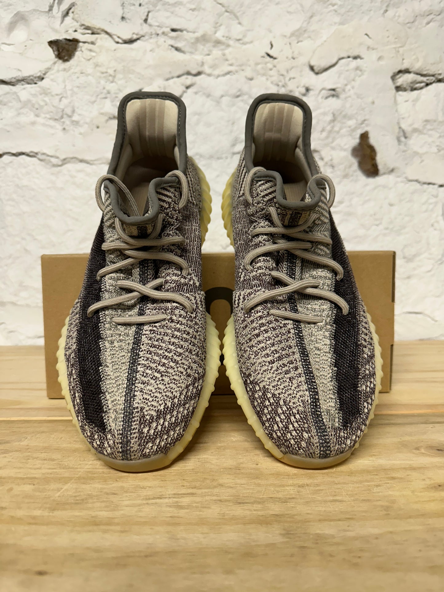 Yeezy 350 V2 Zyon Sz 10