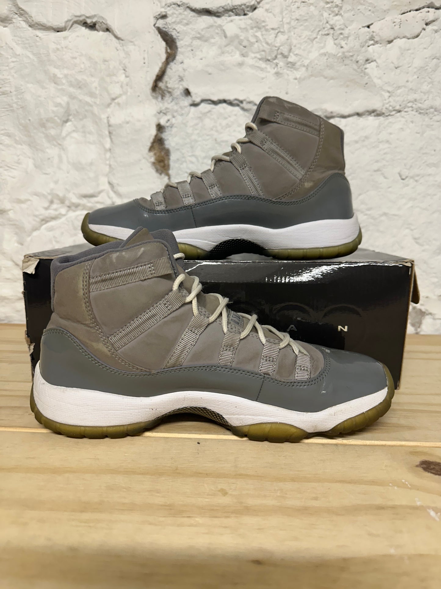 Air Jordan 11 High Cool Grey (2010) Sz 5.5Y