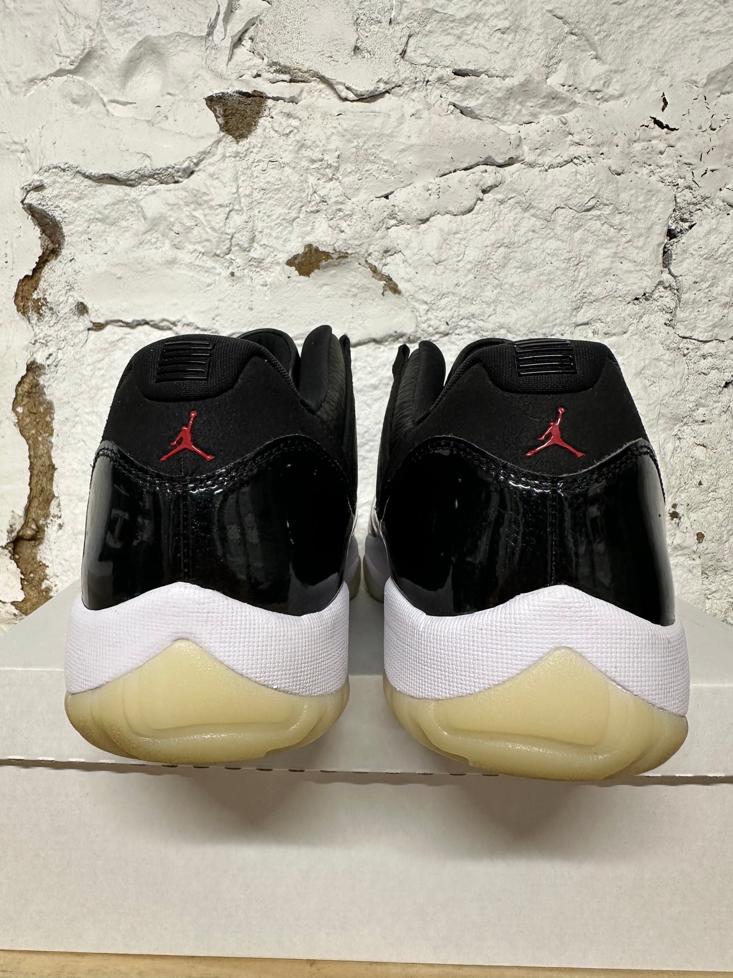 Air Jordan 11 Low 72-10 Sz 14