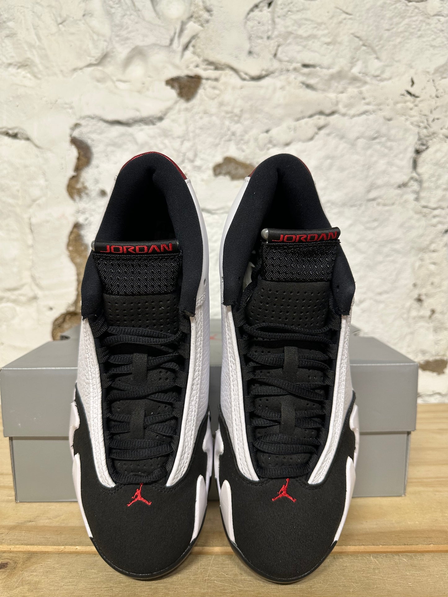 Air Jordan 14 Black Toe Sz 7.5 DS