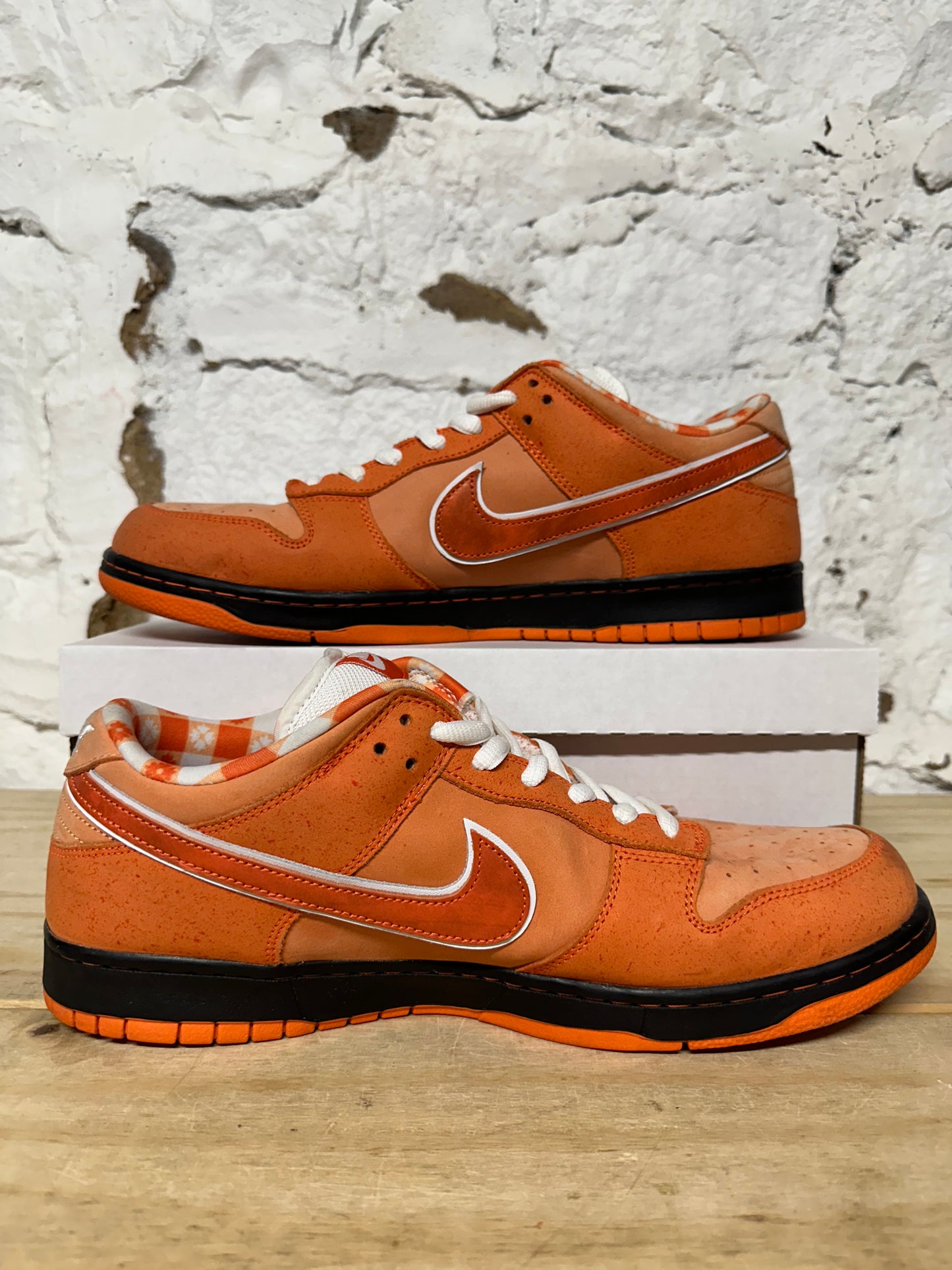 Nike SB Dunk Low Orange Lobster Sz 14