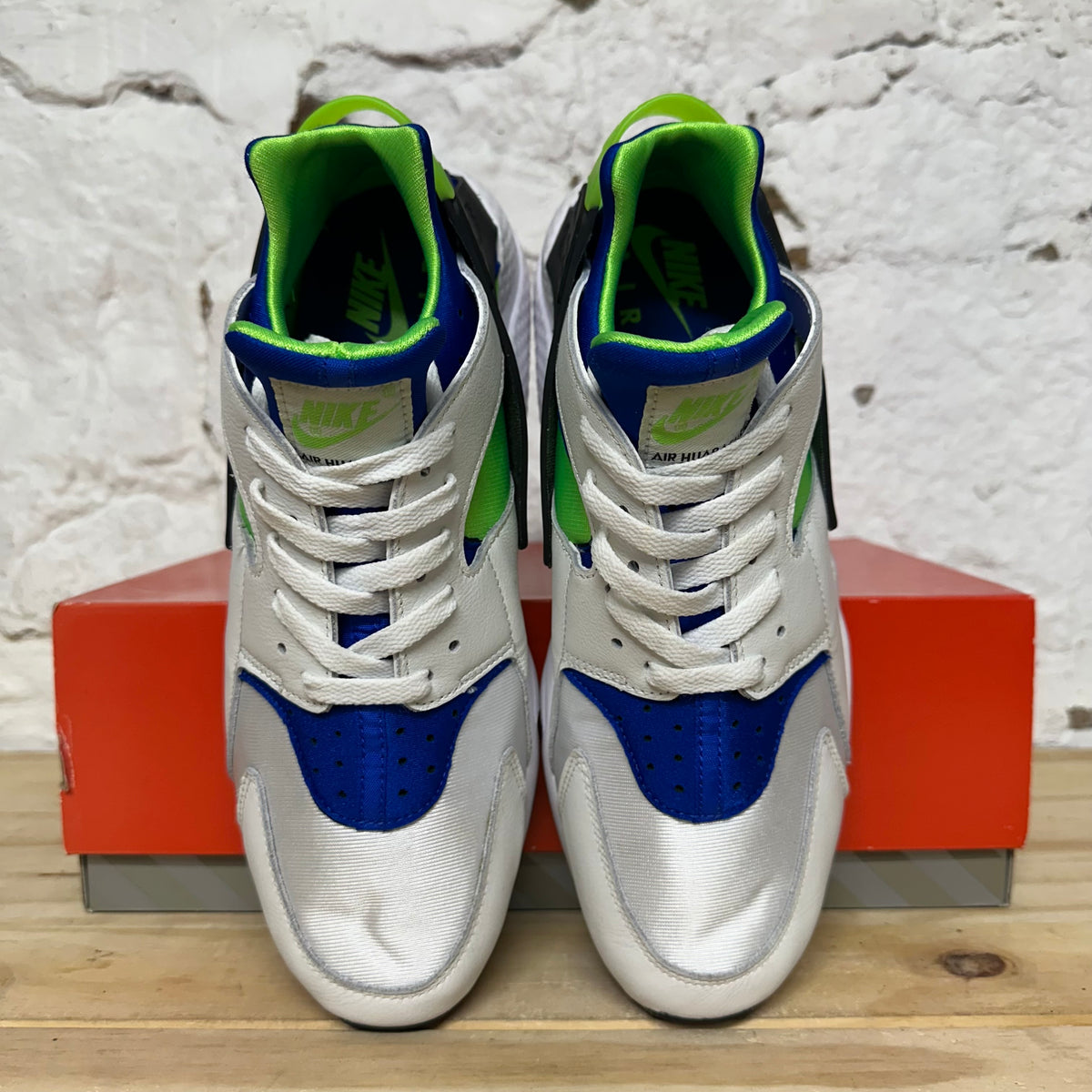Nike Air Huarache Scream Green (2021) Sz 10