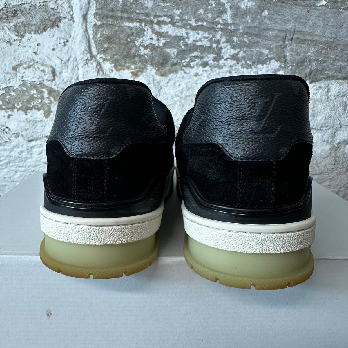 Louis Vuitton Graphite Trainer Sneaker Sz 9 (7.5LV)