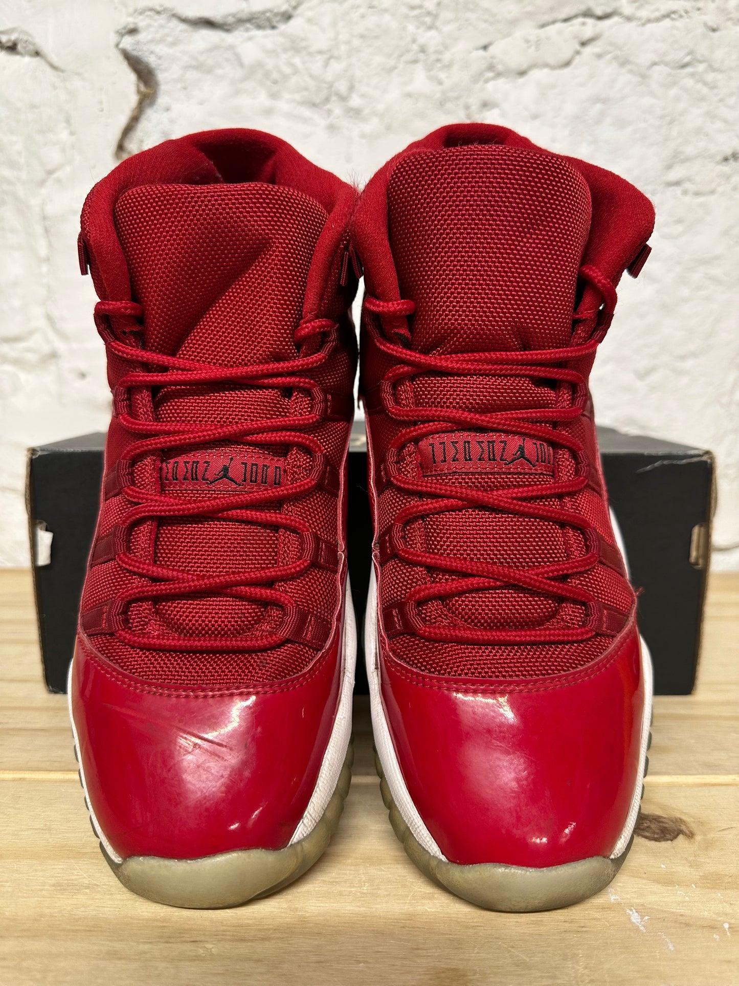 Air Jordan 11 High Win Like 96 Sz 7Y