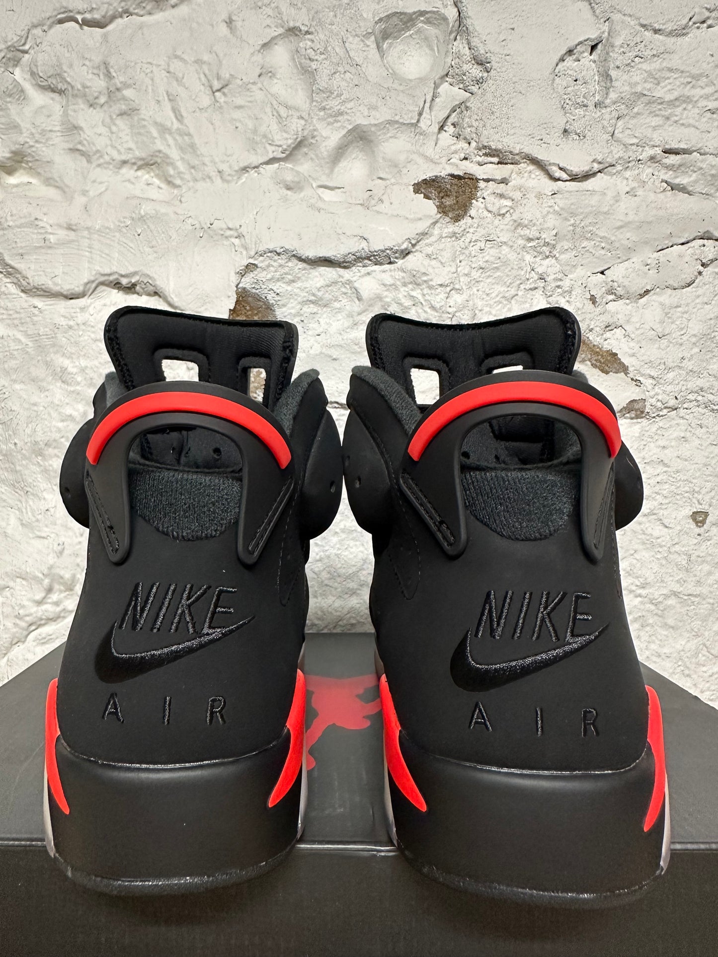 Air Jordan 6 Infrared Black (2019) Sz 9