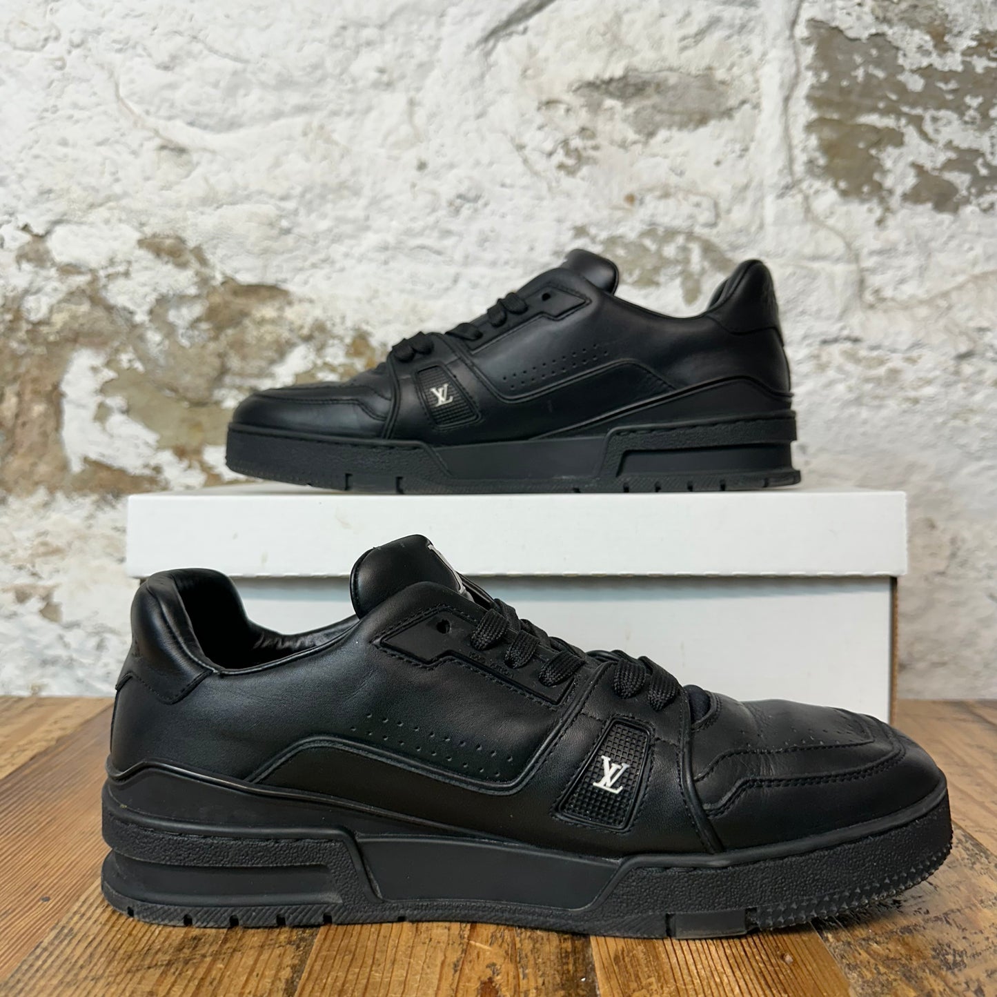 Louis Vuitton Triple Black Trainer Sneaker Sz 8.5 (7LV) No Box