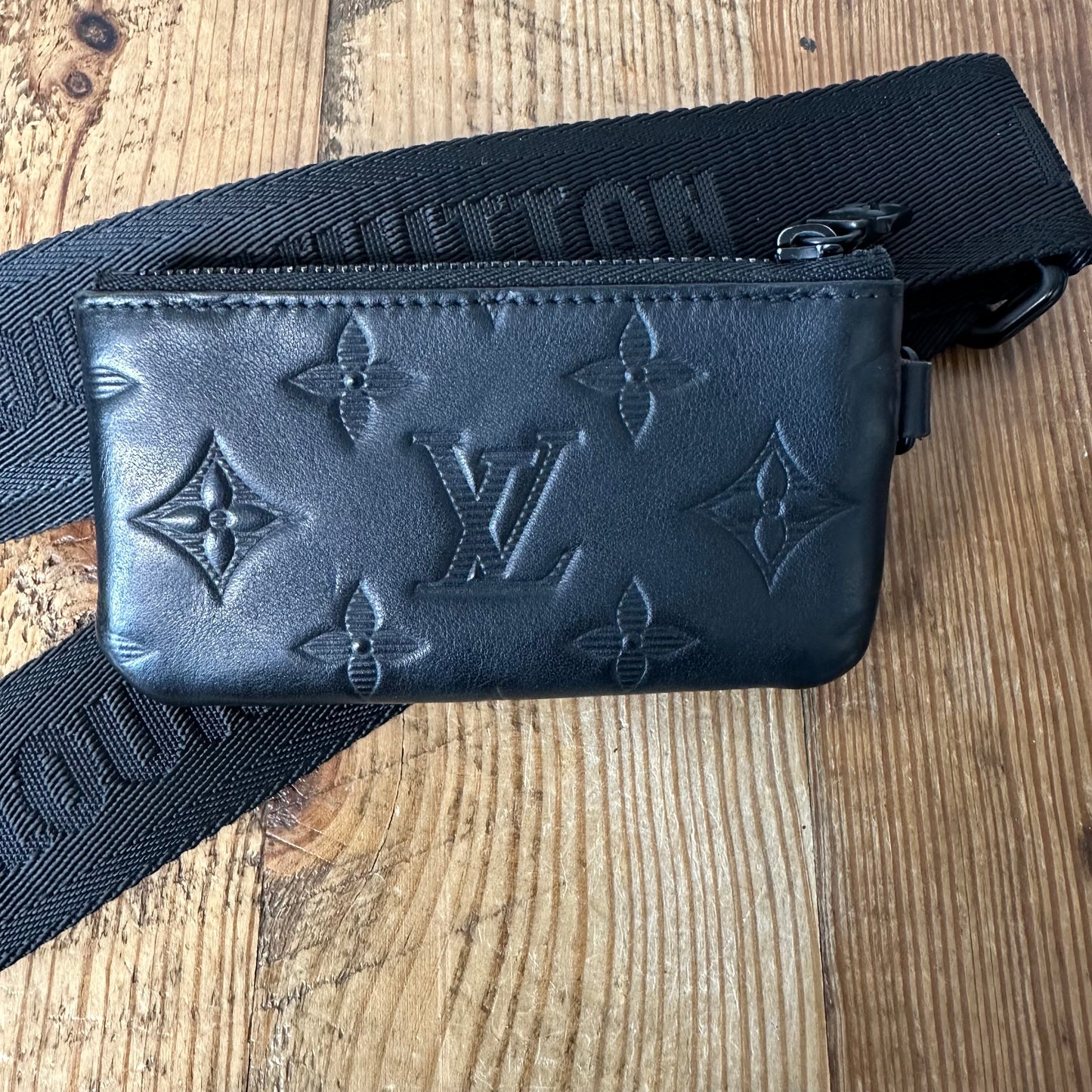 Louis Vuitton Duo Leather Black Messenger Bag