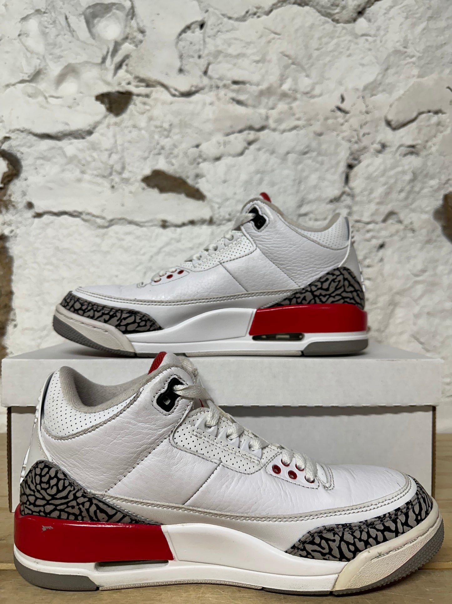 Air Jordan 3 Hall Of Fame Sz 7.5