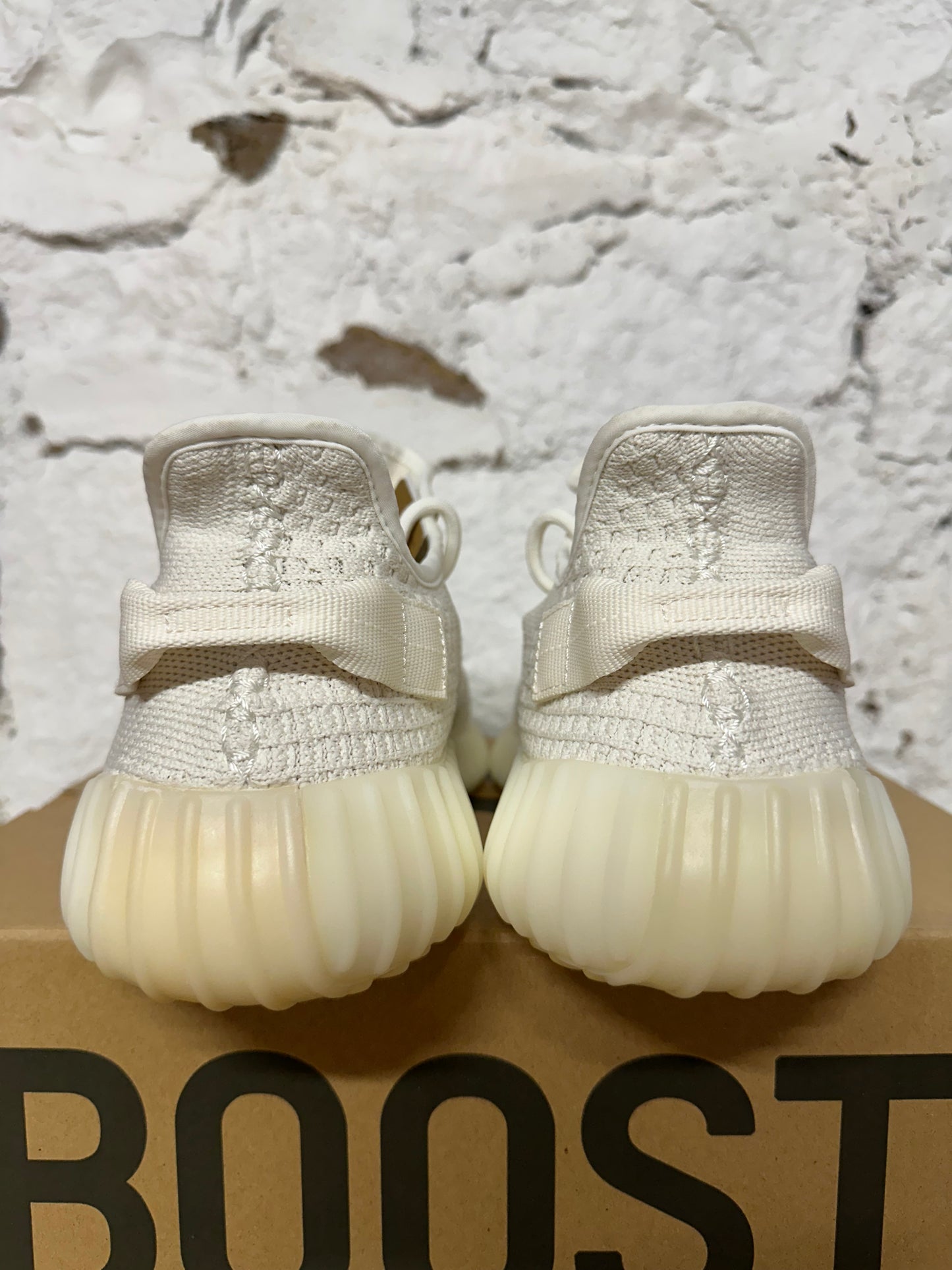 Yeezy 350 V2 Bone Sz 11 DS
