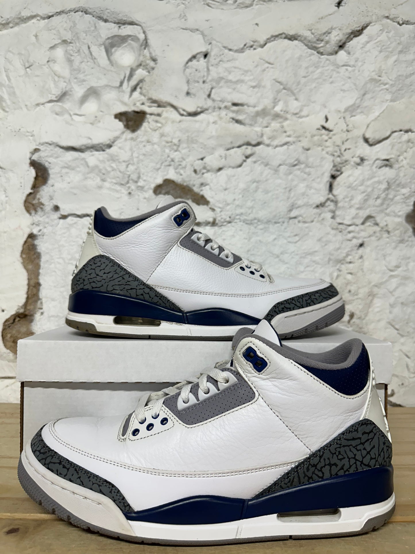 Air Jordan 3 Midnight Navy Sz 10.5