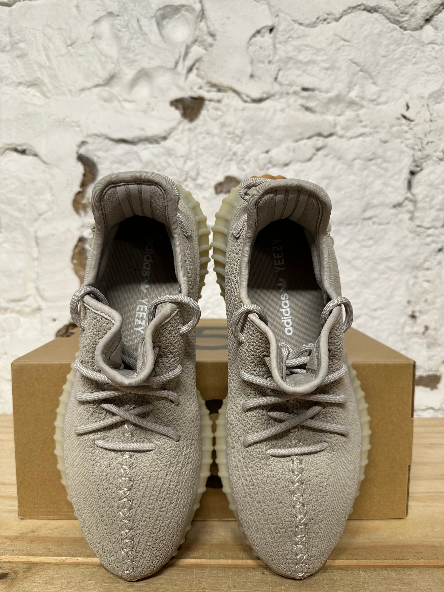 Yeezy 350 V2 Sesame Sz 9