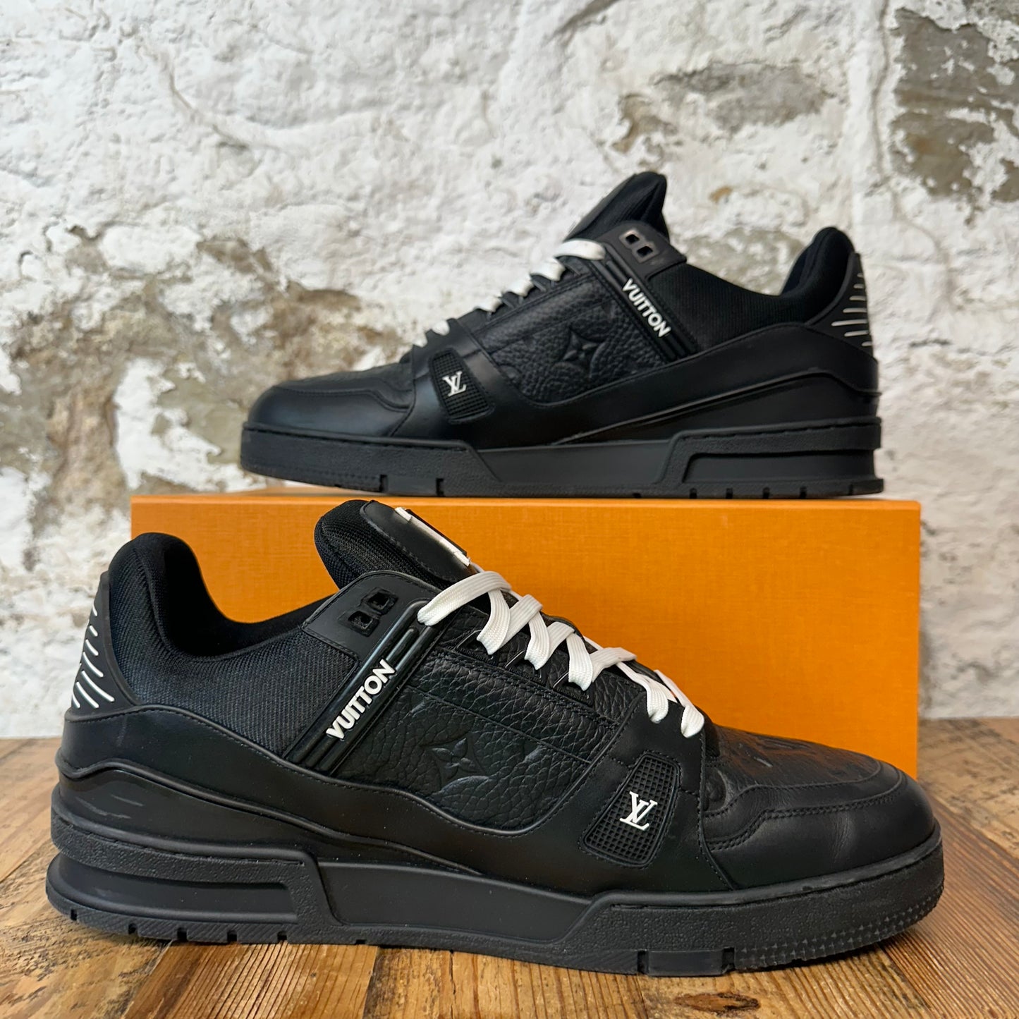 Louis Vuitton Triple Black Trainer Sneaker Sz 12.5 (11LV)