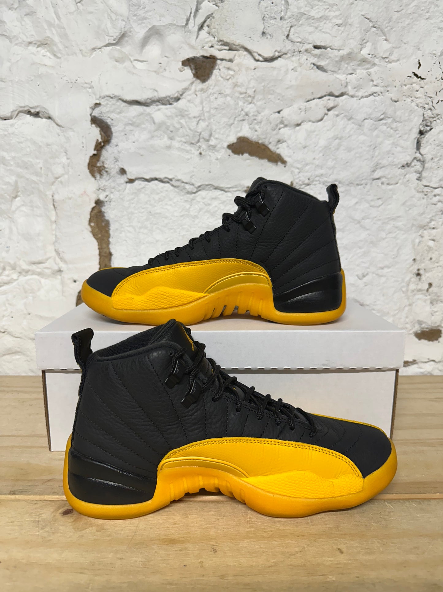Air Jordan 12 University Gold Sz 7.5
