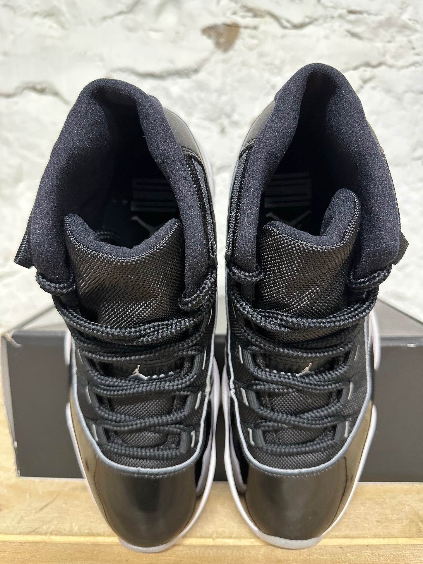 Air Jordan 11 High Jubilee Sz 8.5 DS