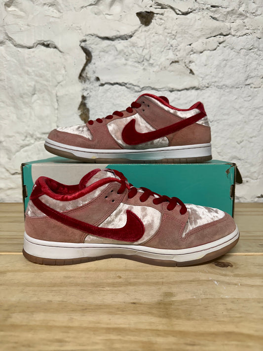 Nike SB Dunk Low Strangelove Sz 9.5