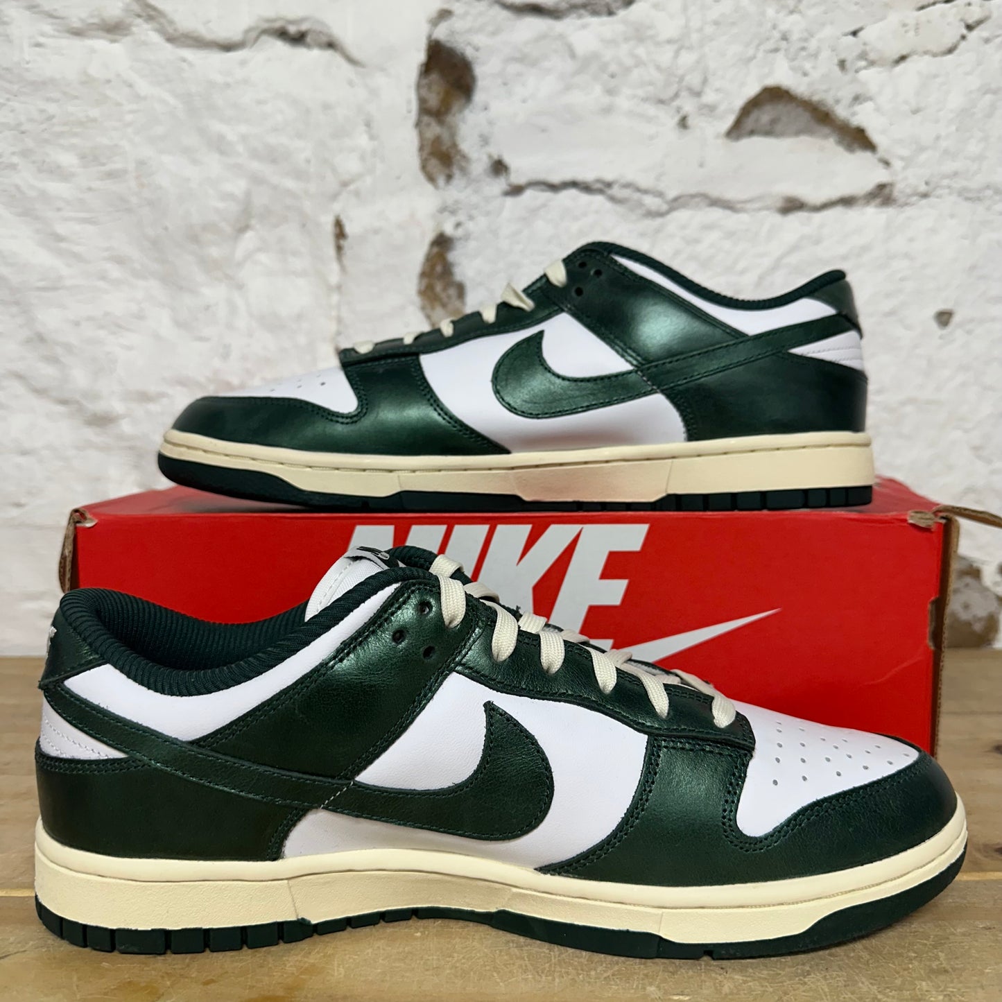 Nike Dunk Low Vintage Green Sz 10.5 (12W) DS