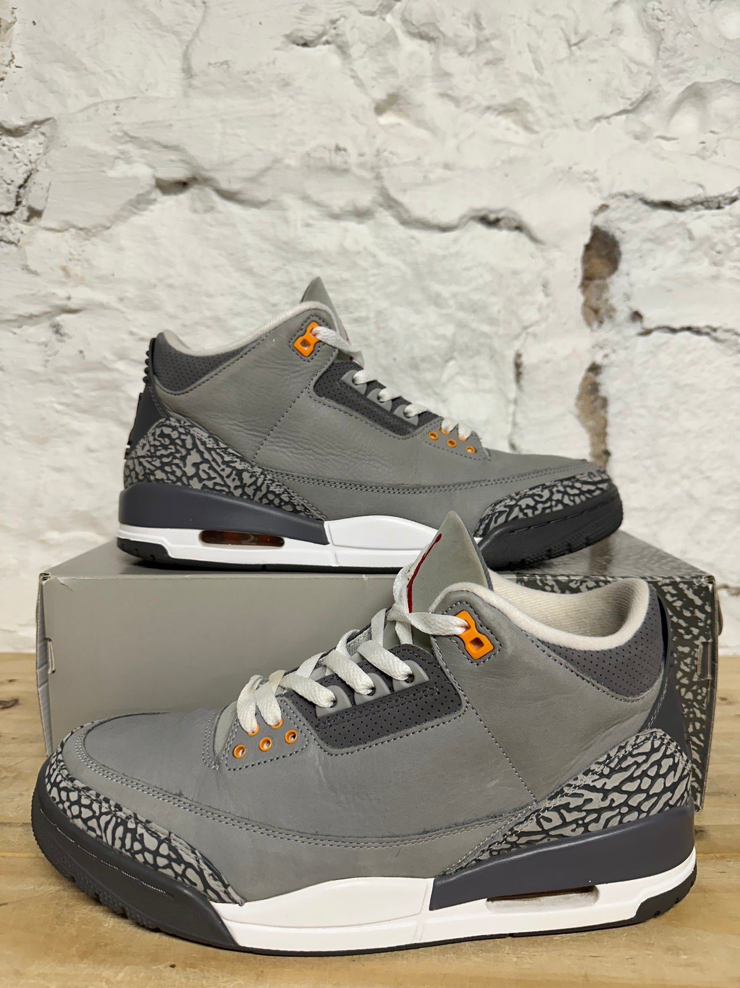 Air Jordan 3 Cool Grey Sz 10.5