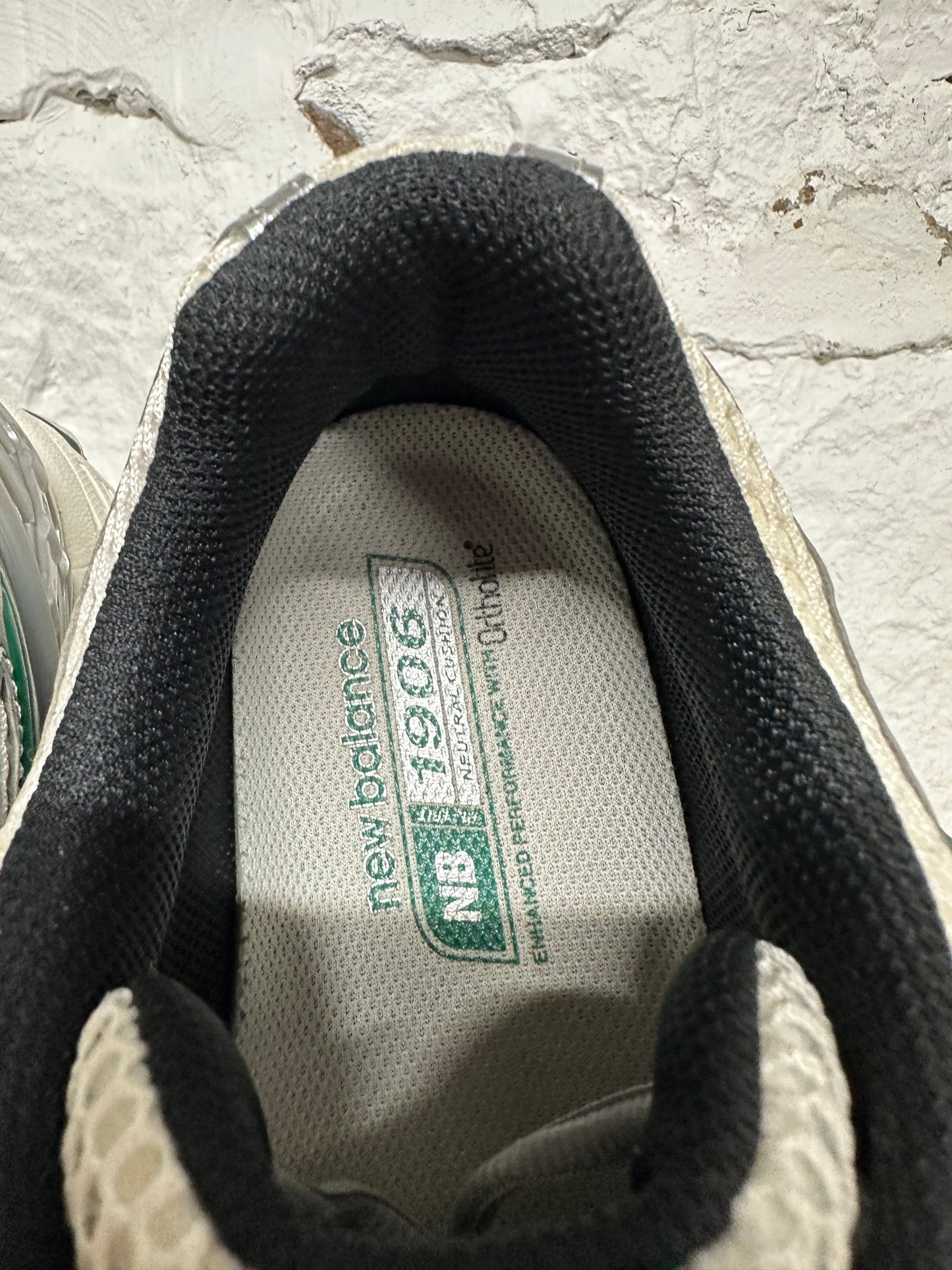 New Balance 1906R White Green Sz 11