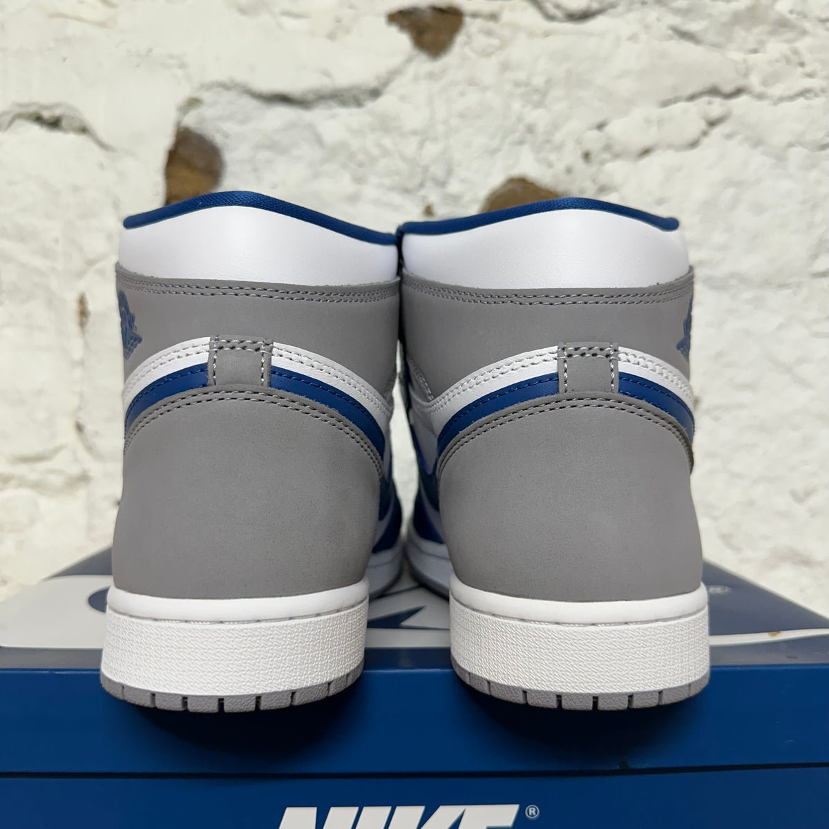 Air Jordan 1 High True Blue Sz 9.5 DS