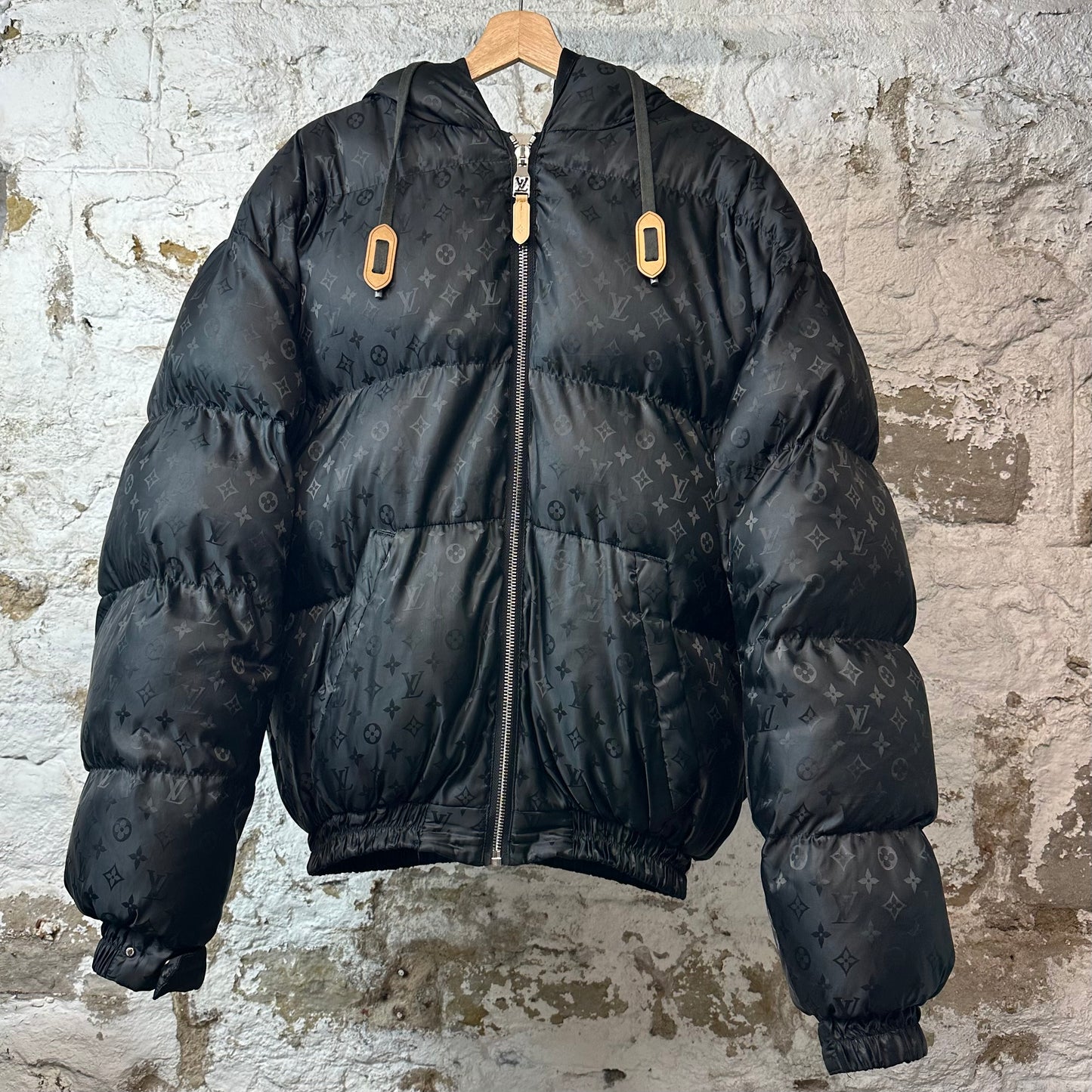 Louis Vuitton Monogram Down Jacket Black Sz L (50)