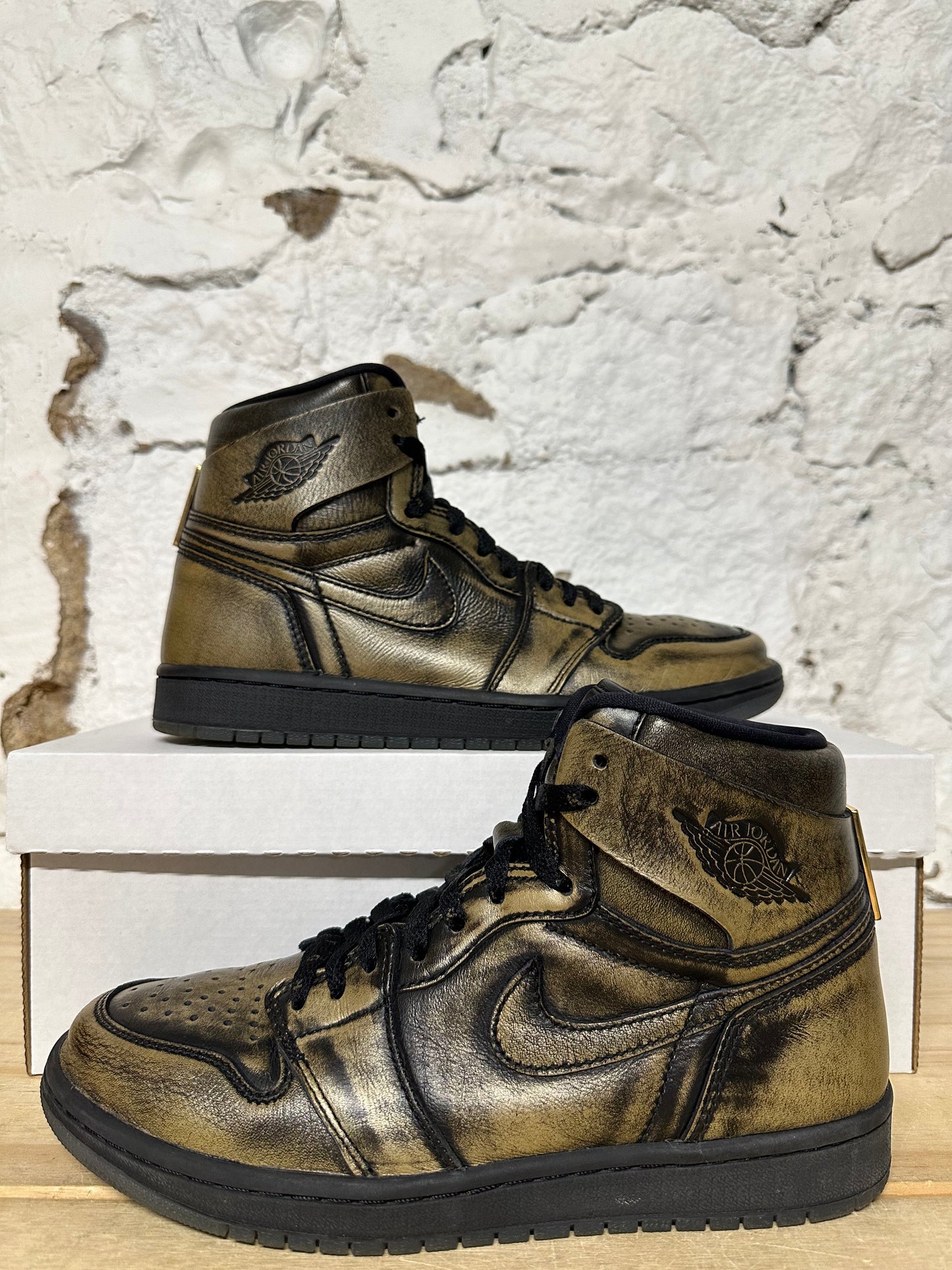 Air Jordan 1 High Wings Sz 8