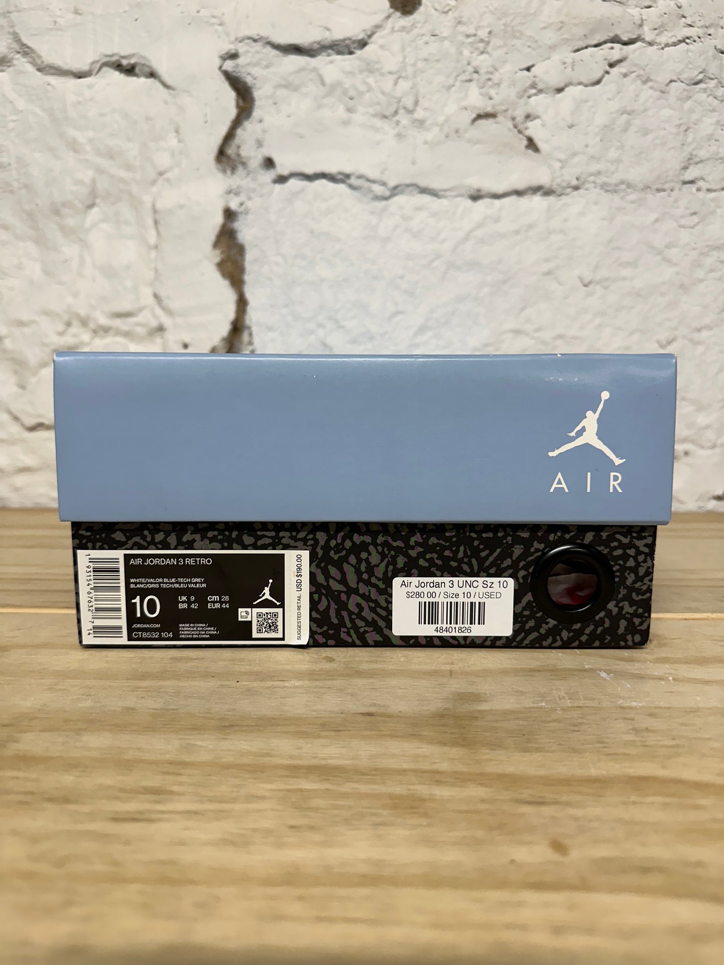 Air Jordan 3 UNC Sz 10