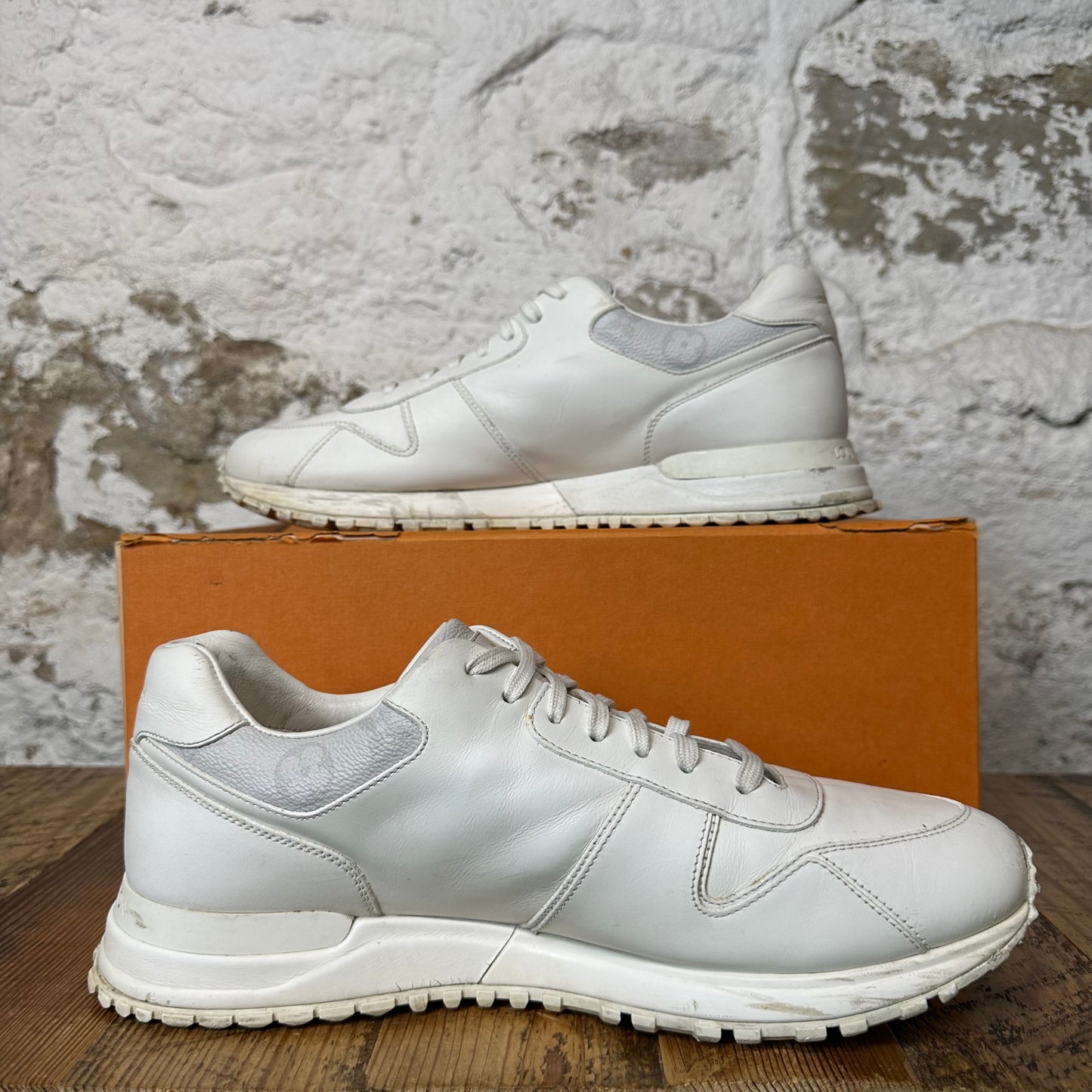 Louis Vuitton Triple White Runaway Sneaker Sz 10.5 (9LV)