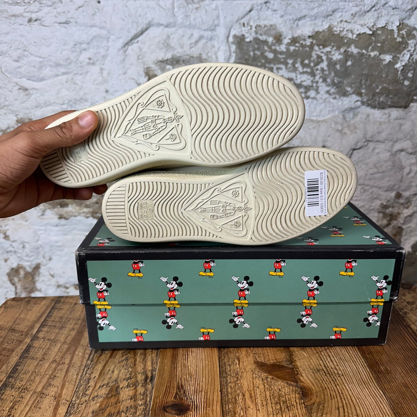 Gucci Mickey Mouse Cream Ace Sneaker Sz 8.5