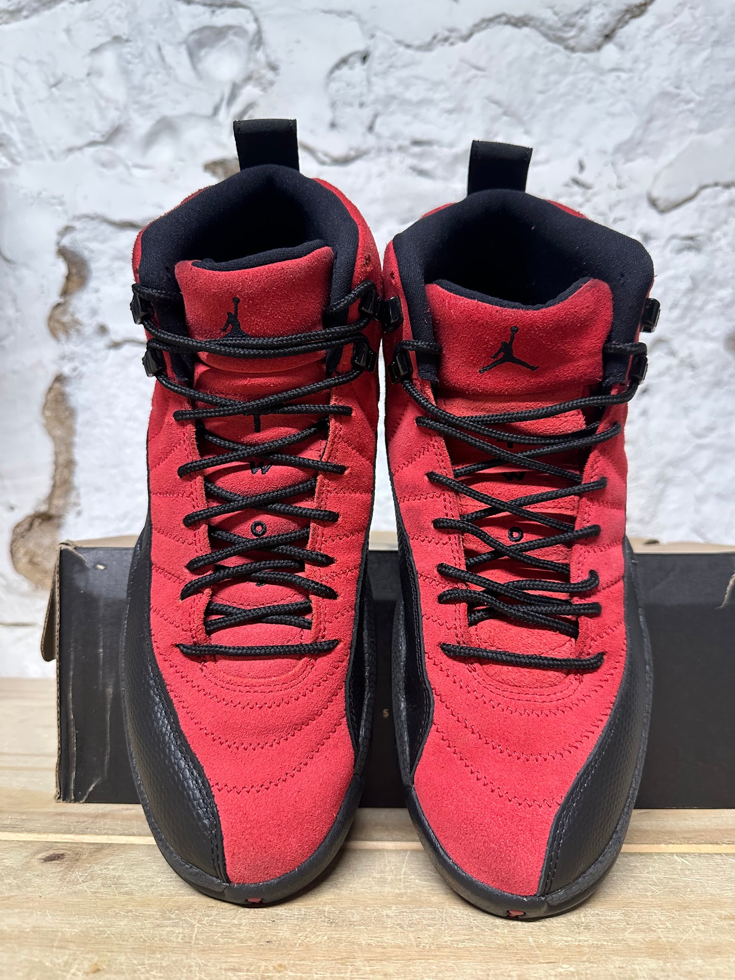 Air Jordan 12 Reverse Flu Game Sz 9
