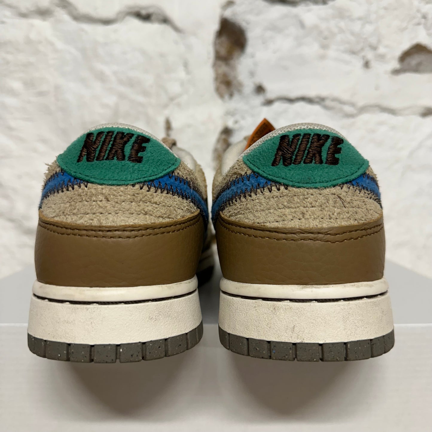 Nike Dunk Low size? Dark Driftwood Sz 9.5