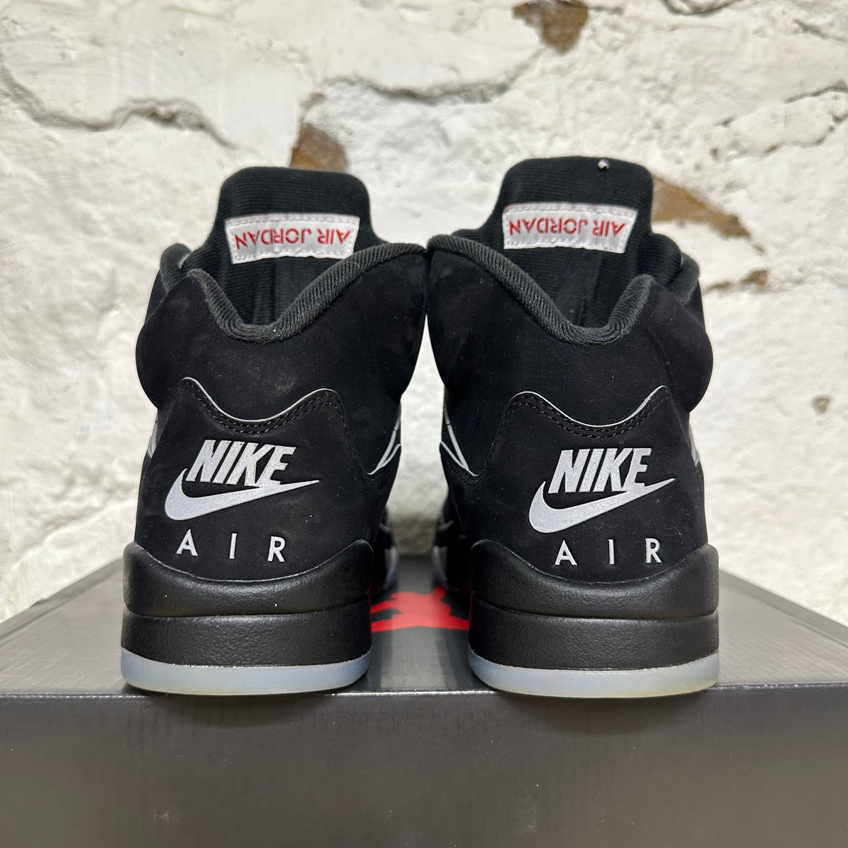 Air Jordan 5 Black Metallic Reimagined Sz 7.5