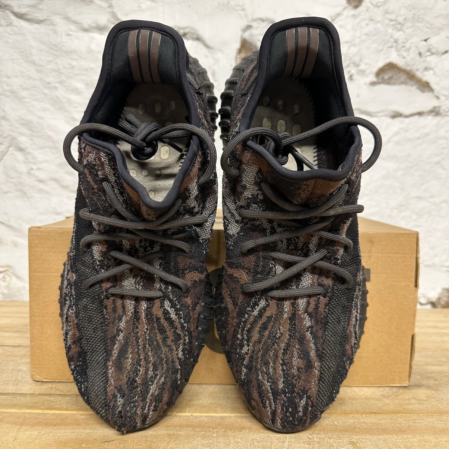 Yeezy 350 V2 MX Rock Sz 9.5