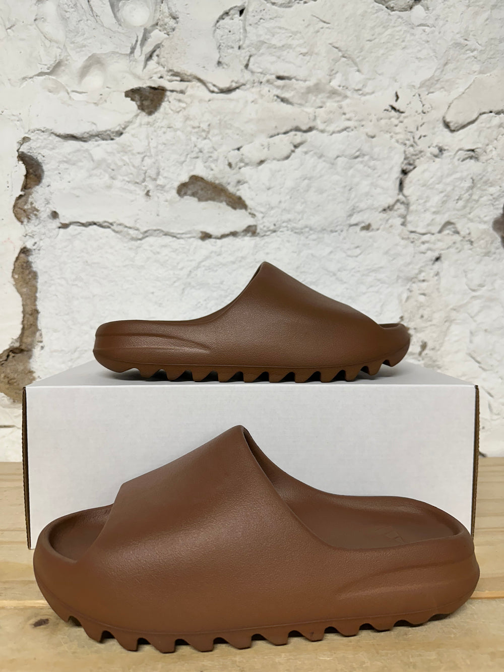 Yeezy Slide Flax Sz 9