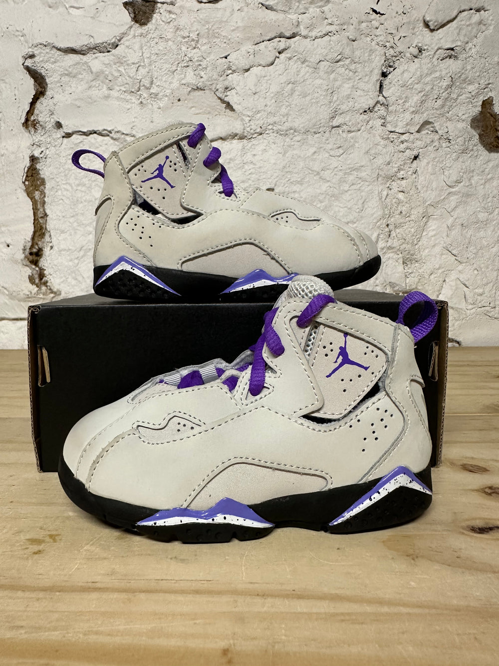 Air Jordan True Flight Purple Venom Sz 8C