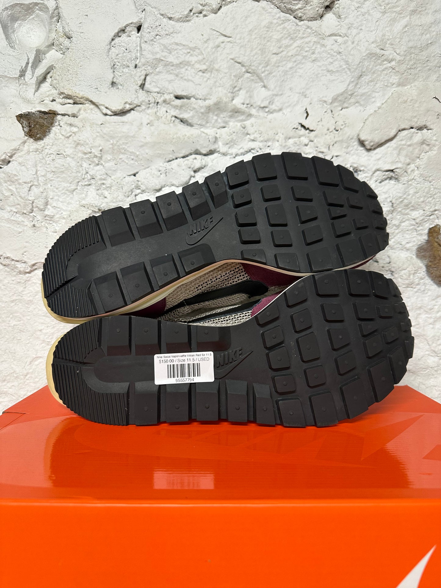 Nike Vaporwaffle Sacai Villian Red Sz 11.5