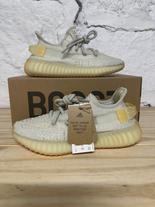 Yeezy 350 V2 Light Sz 4 DS