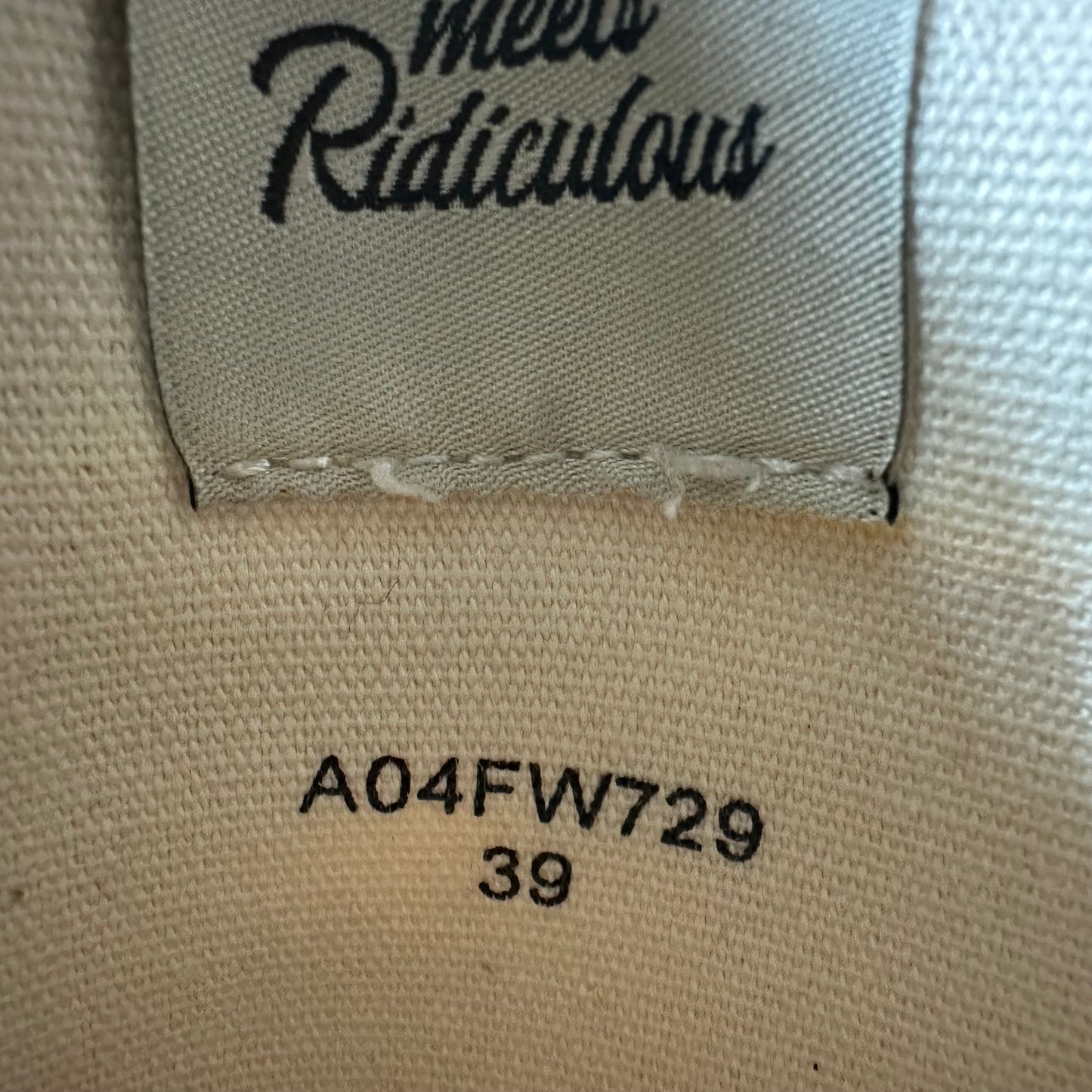 Maison Mihara Peterson Natural White Sneaker Sz 6.5 (39)