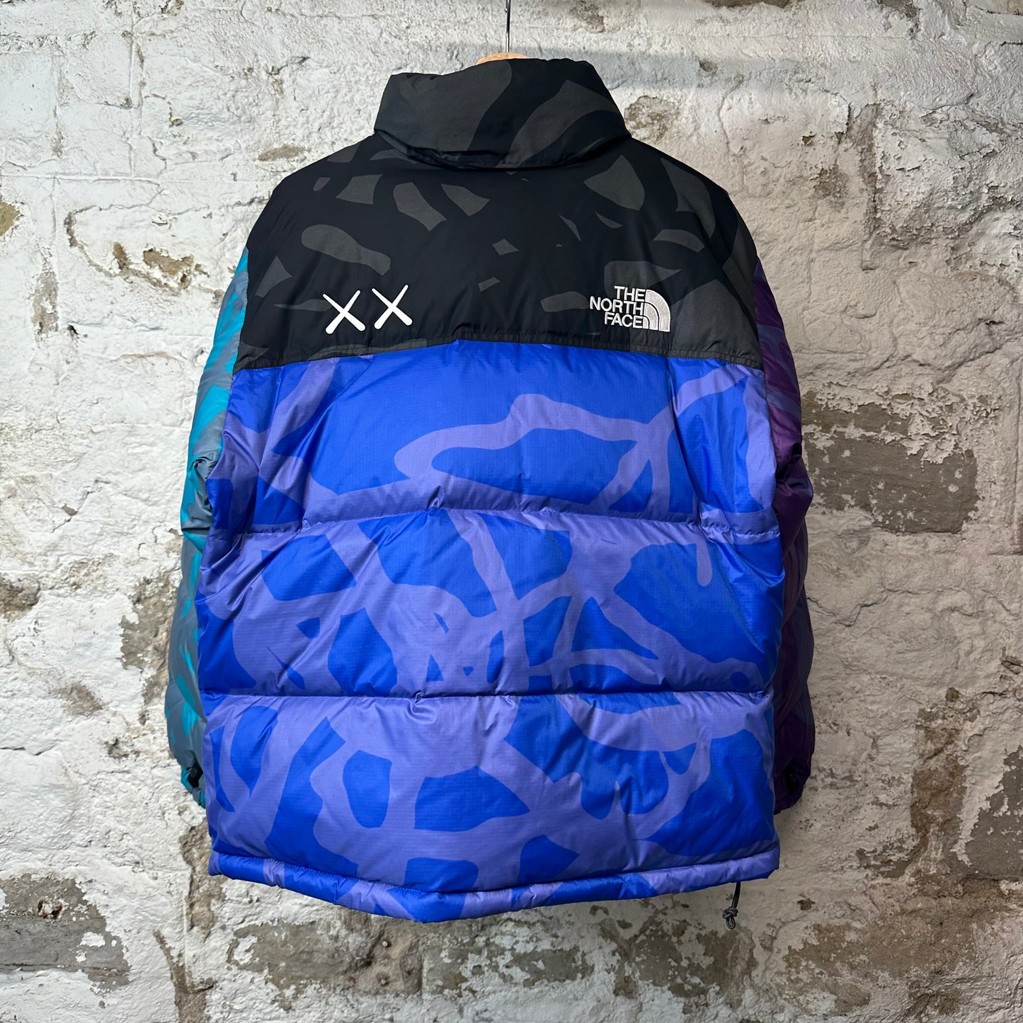 Kaws TNF Monterey Blue Nupste Jacket Sz M DS