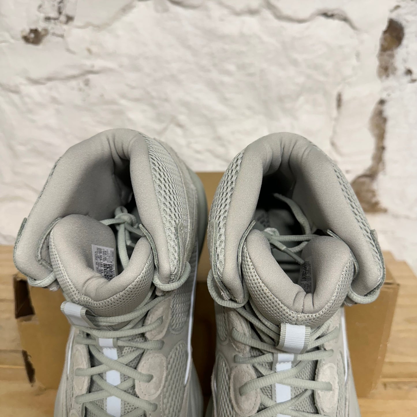 Yeezy Desert Boot Salt Sz 13.5 DS