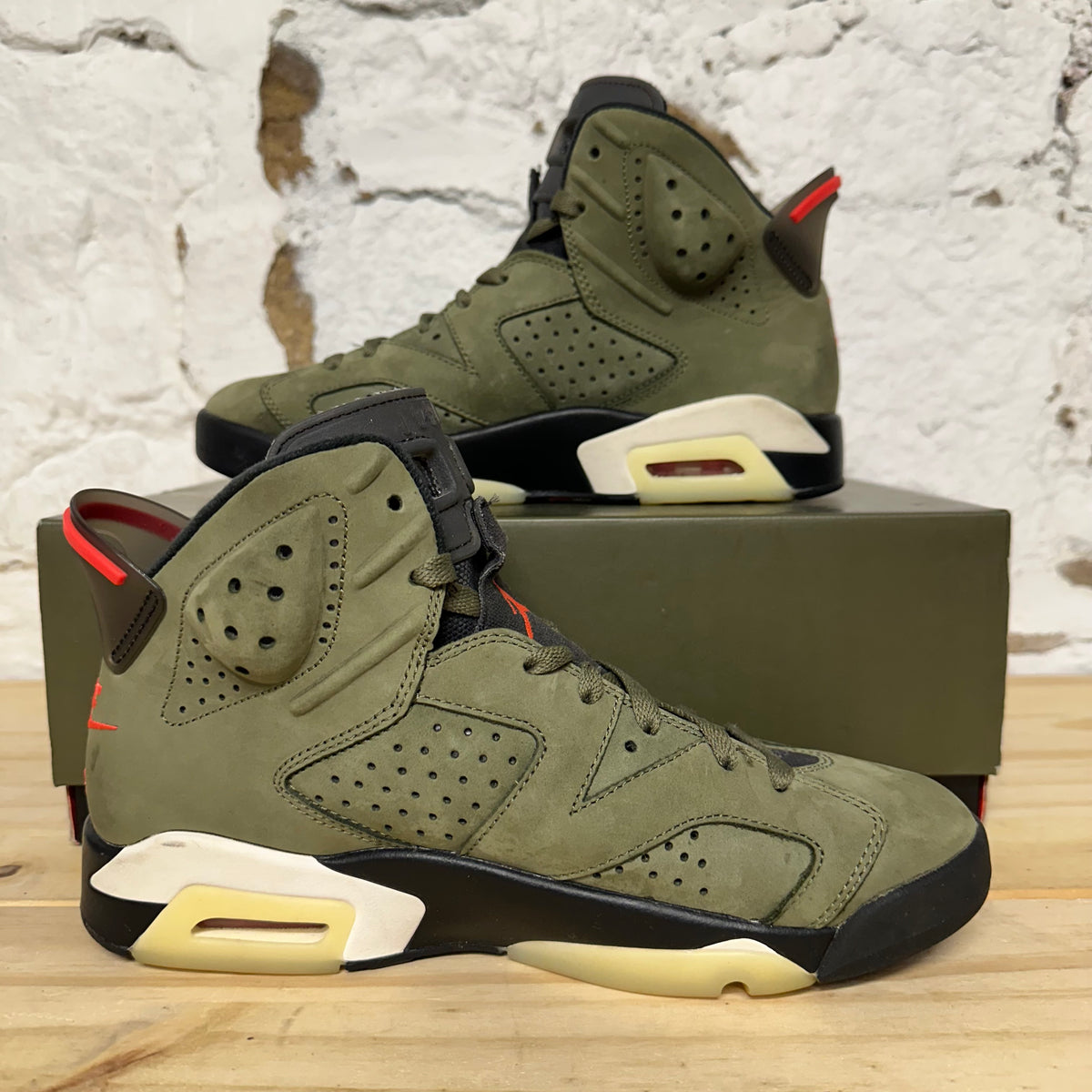 Air Jordan 6 Travis Scott Olive Sz 8